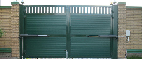 Распашные алюминиевые ворота Alutech Prestige 68мм  (ш*в) 3400*2050,RAL6005,S-Гофр купить по низкой цене в городе Геленджик