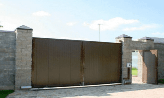 Распашные алюминиевые ворота Doorhan (ш*в) 3400*2050,RAL8014,доска купить по низкой цене в городе Геленджик