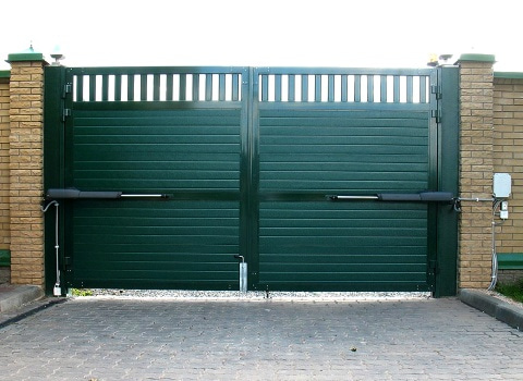 Распашные алюминиевые ворота Doorhan (ш*в) 3750х2100, RAL6005,доска купить по низкой цене в городе 